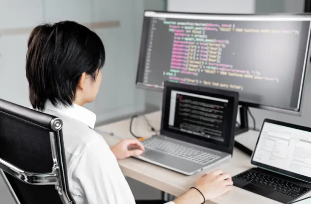 Menyusun Rencana Bisnis Digital: Integrasi Teknologi sebagai Kunci Sukses
