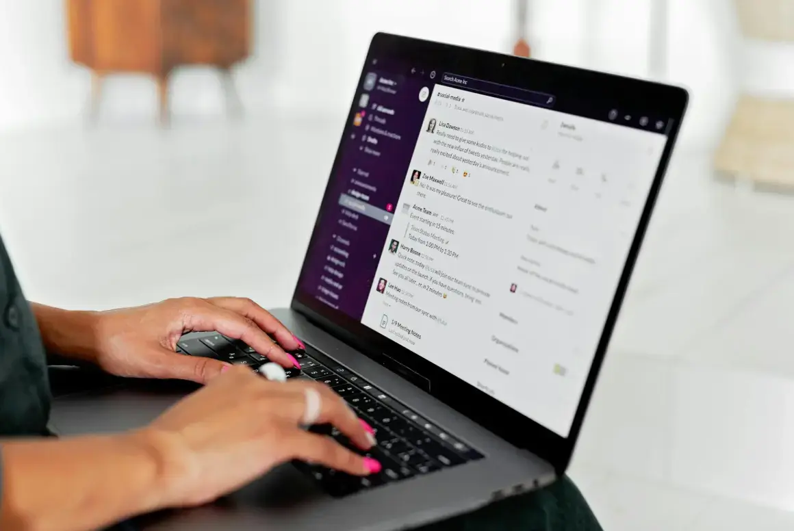 Kolaka Naik Kelas: Saat Bisnis Lokal Melonjak Lewat Website Profesional Harga Hemat